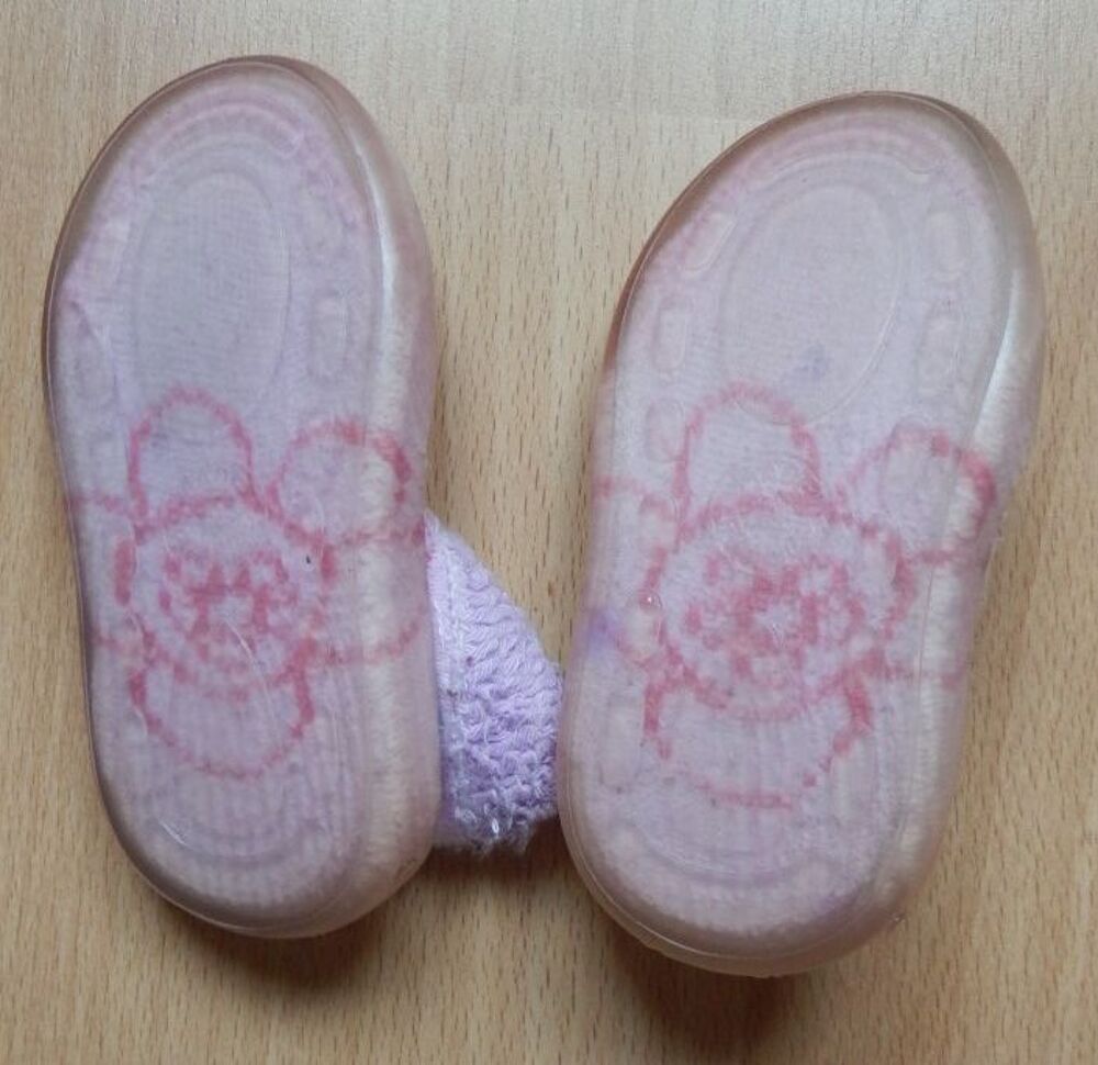 Chaussures b&eacute;b&eacute; T 16-17 (0-6 mois) - Rose Clair : bon &eacute;tat Chaussures