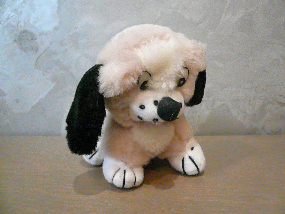 Chien en peluche Jeux / jouets