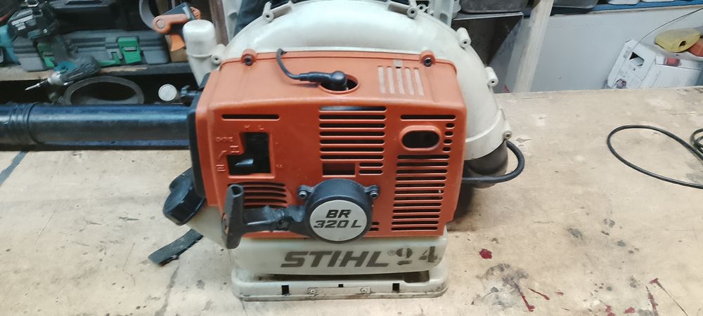 Saisissez le titre de votre objet.souplesse STIHL 320 Jardin