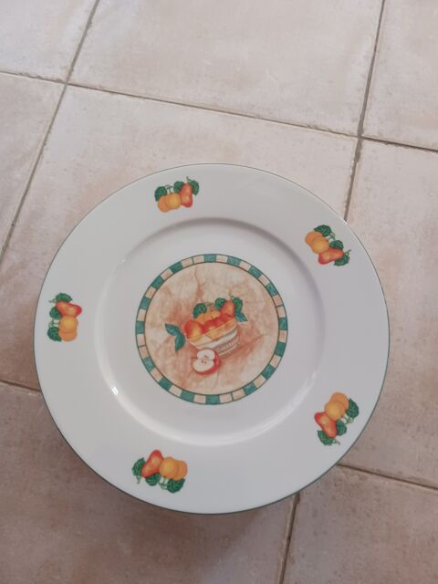 Lot de 9 assiettes 15 Nimes (30)