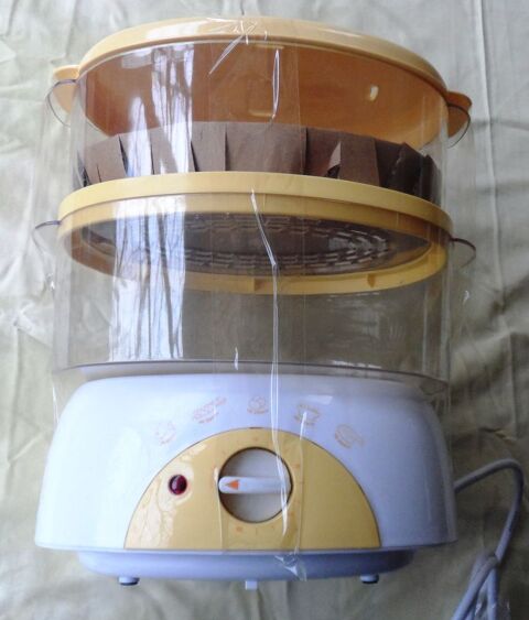 Cuit vapeur model NS83 LR mod�le ancien ann�es 80/90 neuf
15 Castries (34)