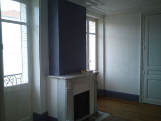  Appartement à louer 5 pièces 111 m²