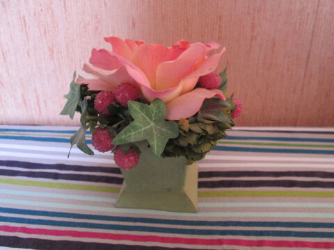 Bougie décorative Fleur rose foncé - Petit modèle - H. 15 cm