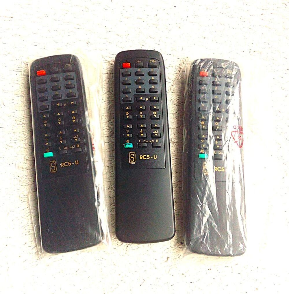 T&eacute;l&eacute;commande neuve type RC5 Photos/Video/TV