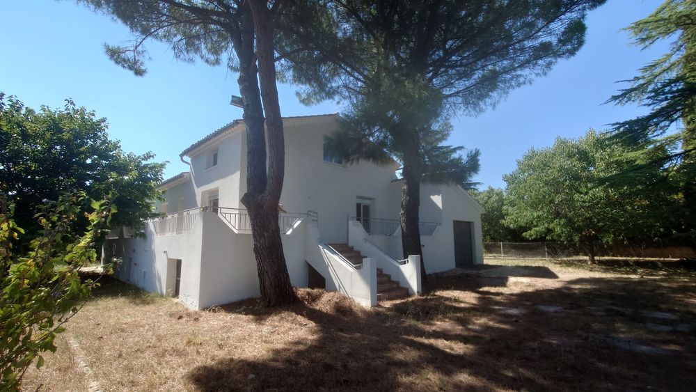 Vente Maison Maison au calme sur un terrain arboré Saint-julien-les-rosiers