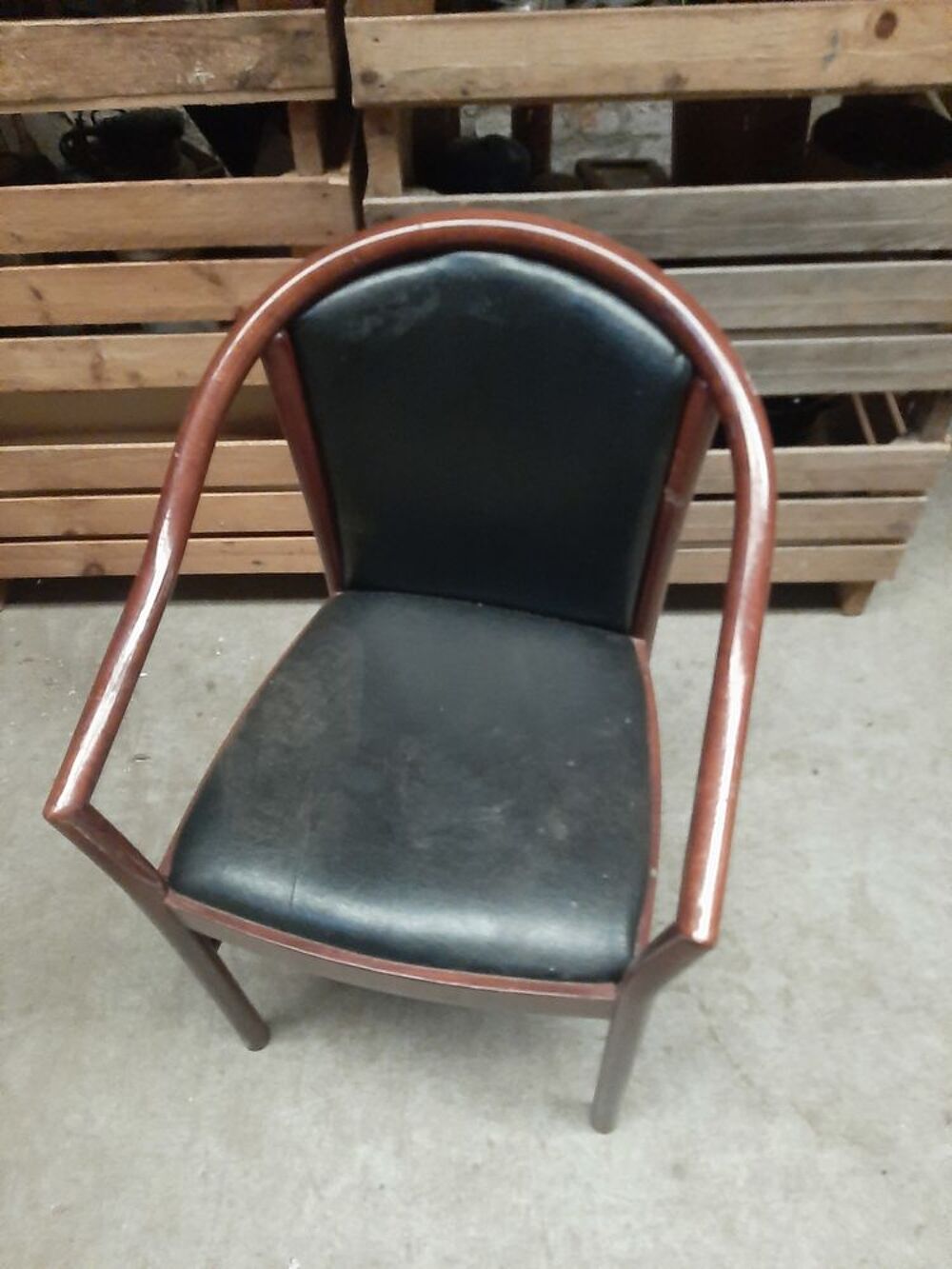 12 Fauteuils anciens 120€ le lot Meubles