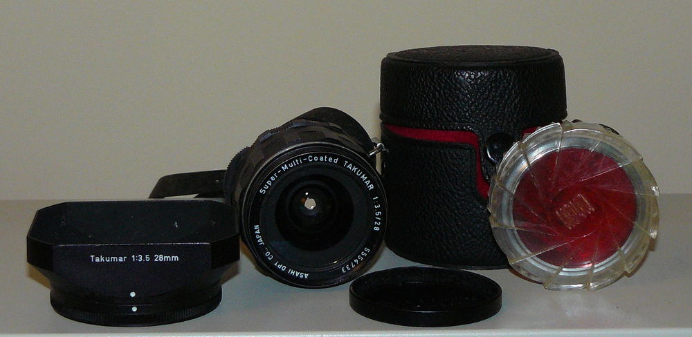 Appareil photo argentique et 2 objectifs Photos/Video/TV