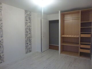  Appartement à louer 6 pièces 117 m² Le mans