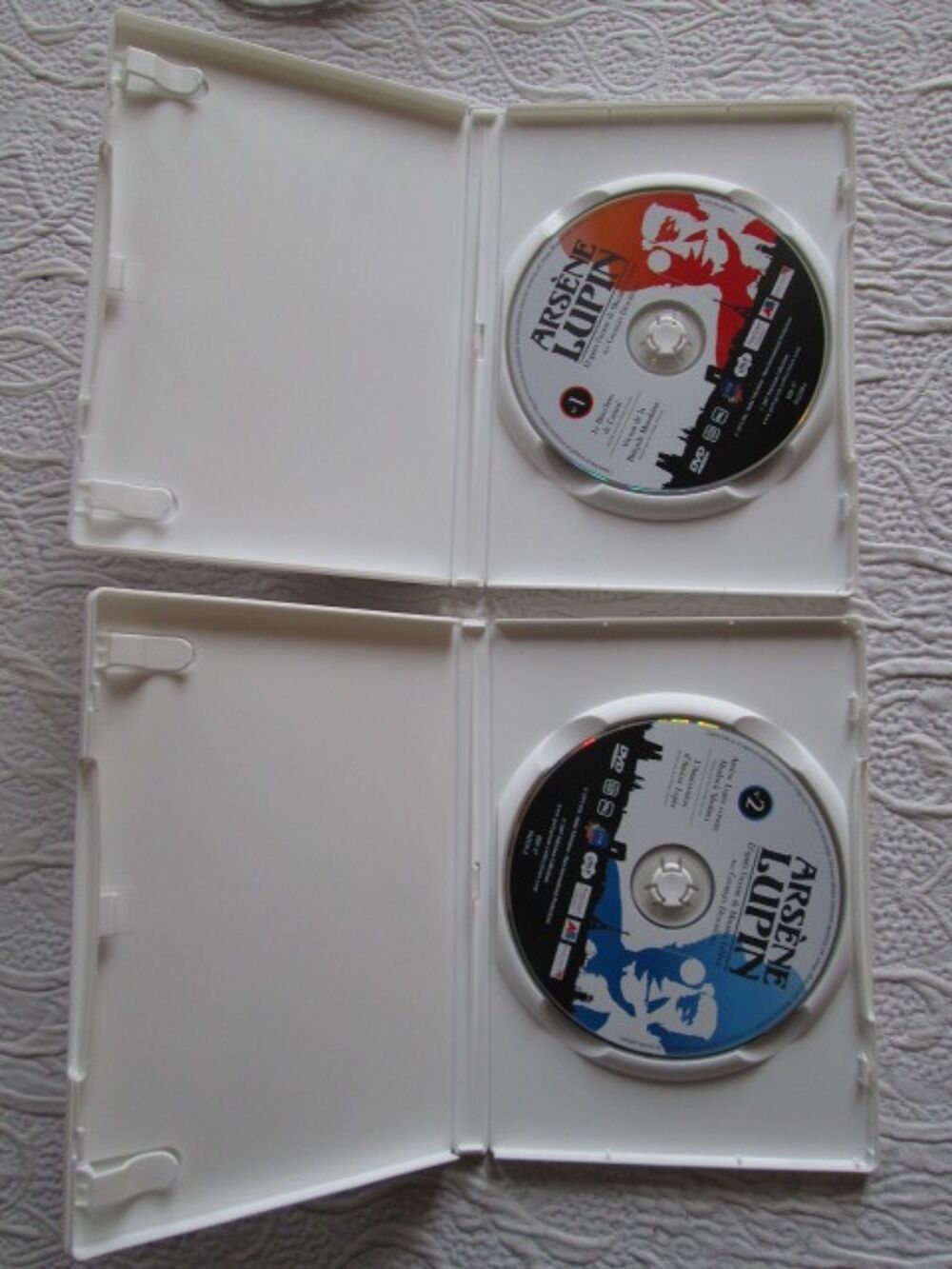 Lot 2 DVD Ars&egrave;ne Lupin DVD et blu-ray