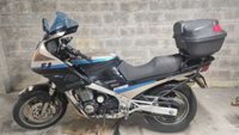 YAMAHA 1992 occasion 78260 Ach&egrave;res