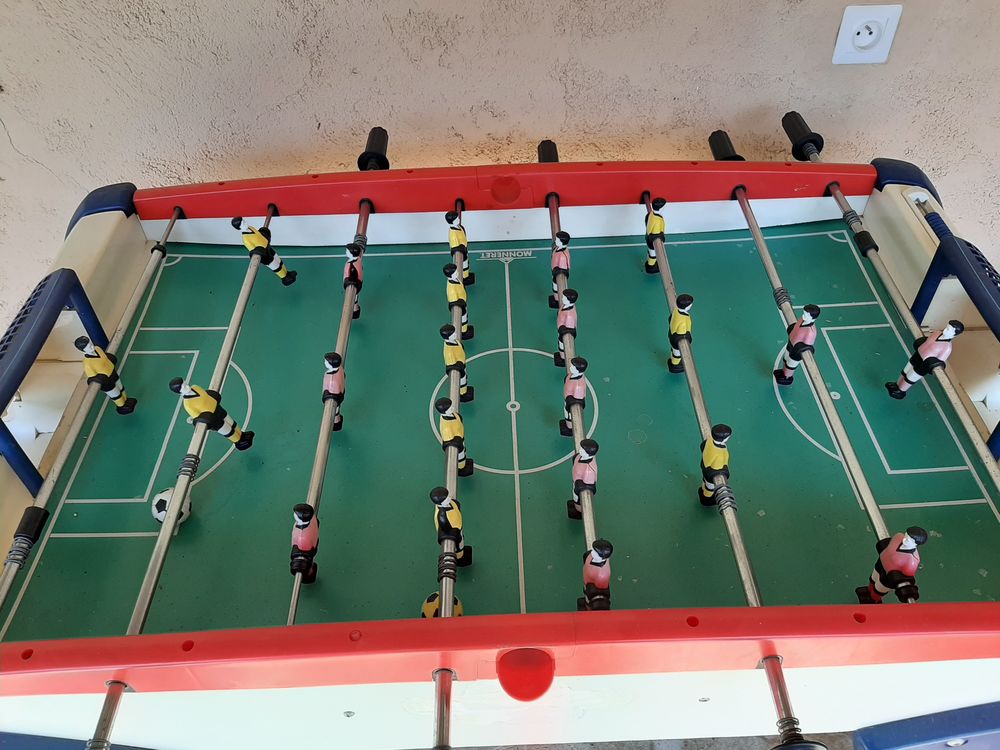 baby-foot 
Baby-foot Marque Monneret Jeux / jouets