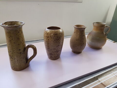 C A R A F O N  -  V A S E  -  P I C H E T  - Terre cuite. 14 Blanzat (63)