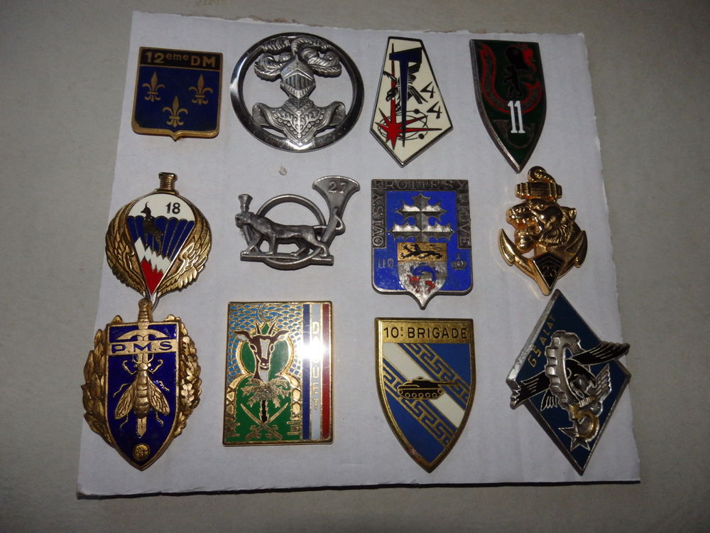 Militaria Insignes armee Fran&ccedil;aise 