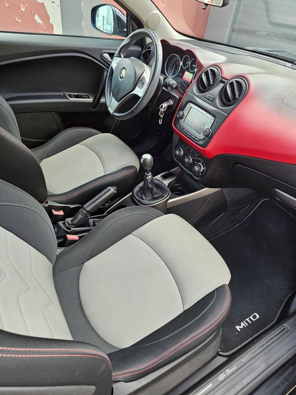 Mito MiTo 1.4 MPI 78 Start & Stop Distinctive 2013 occasion 33560 Carbon-Blanc