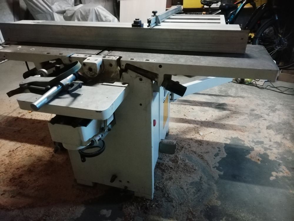 Combin&eacute; &agrave; bois Bricolage