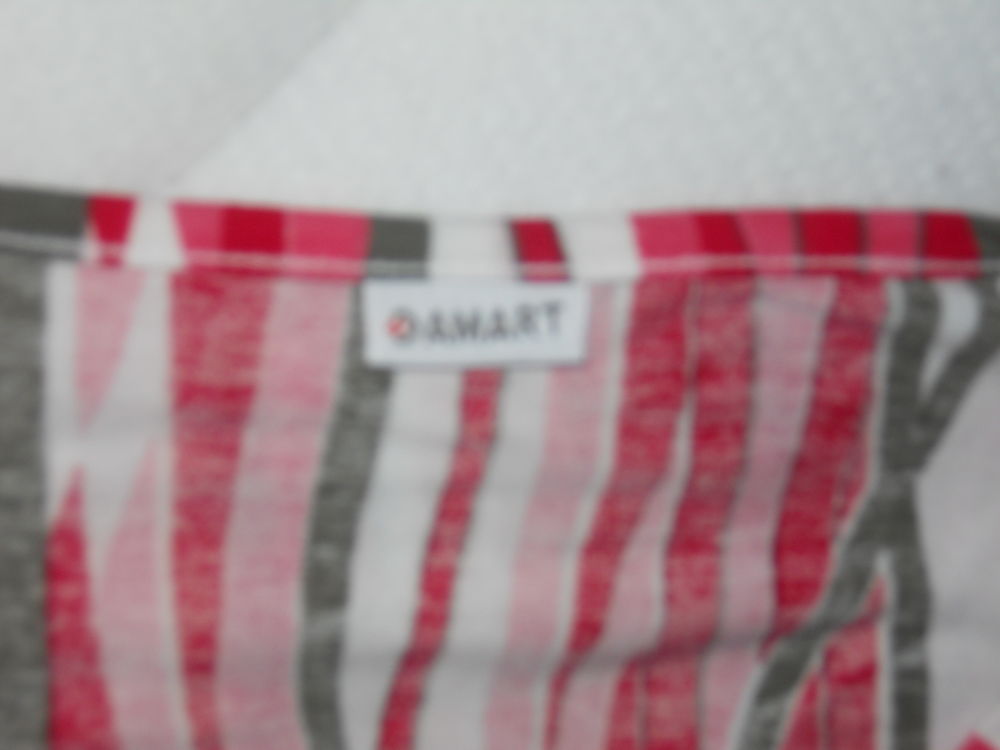 Tshirt neuf DAMART Vêtements