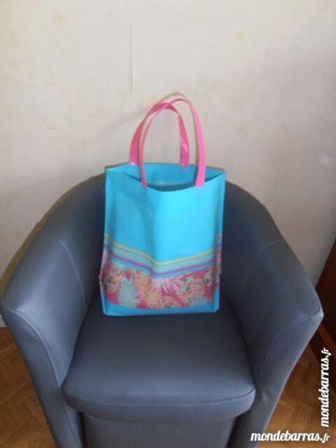 Grand sac plastifié (77) 2 Tours (37)
