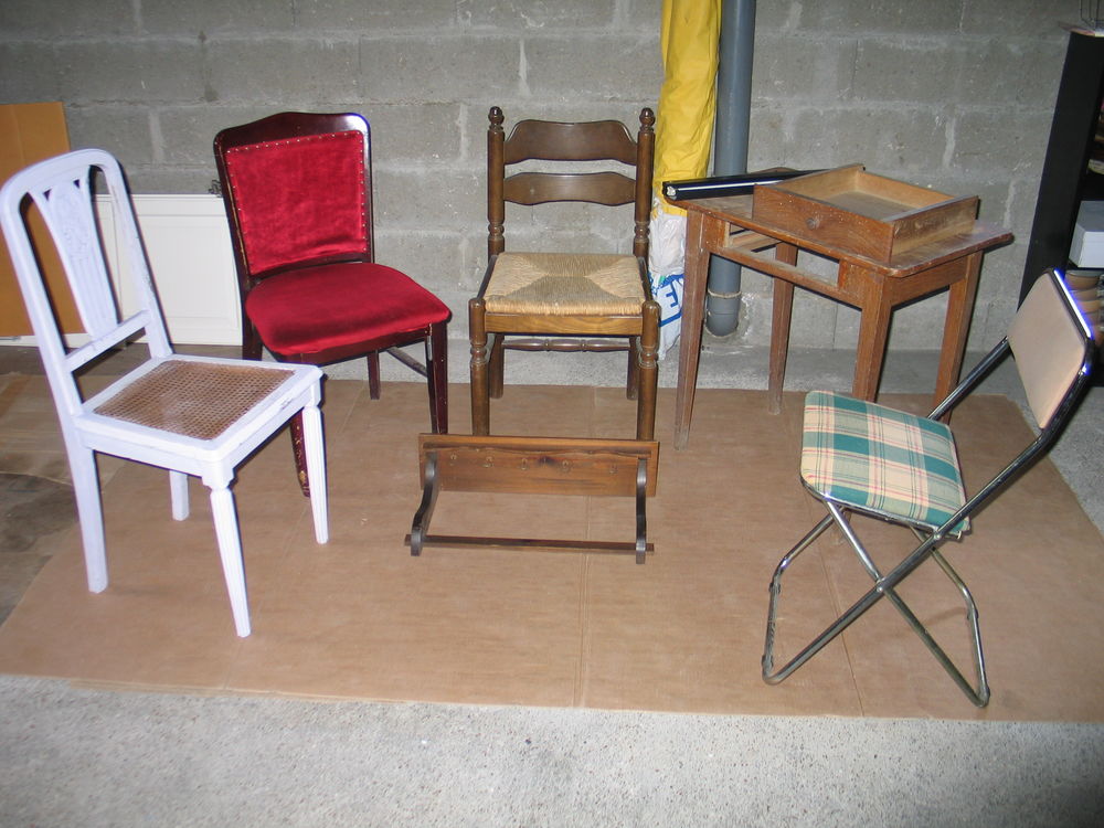 Chaises et &eacute;clairages Meubles