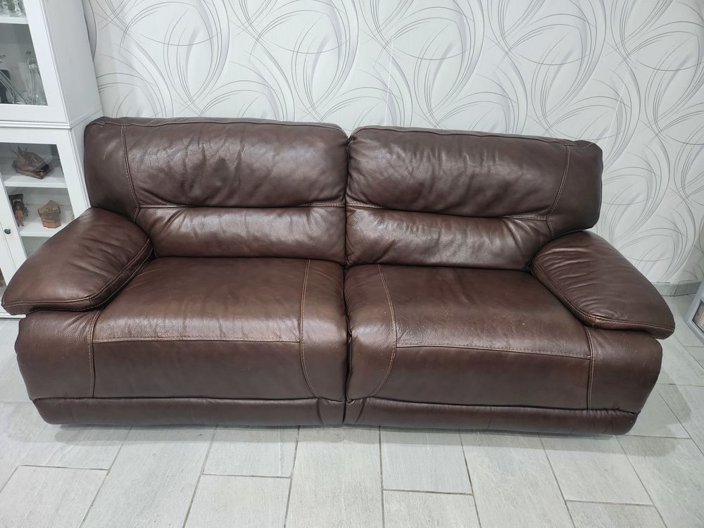 Canap&eacute; cuir marron convertible Meubles