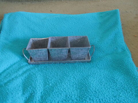3 petits pots en alluminium Talence (33)