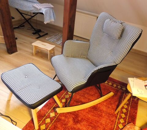 Fauteuil � bascules / rocking chair avec repose-pieds 40 Metz (57)