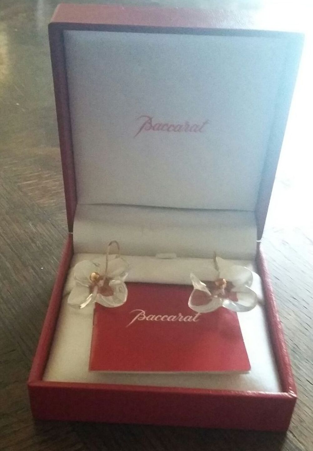 Boucles d'oreille cristal Baccarat Bijoux et montres