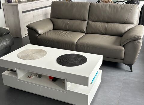 Canap cuir fixe 3 places couleur taupe 500 Pia (66)