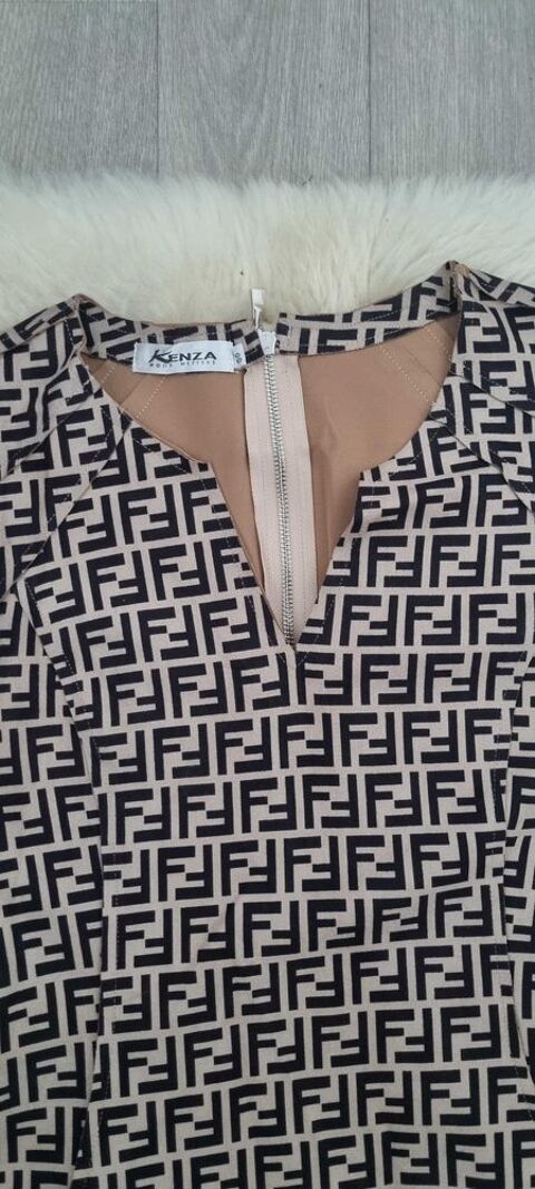 Robe courte 30 Saint-Germain-en-Laye (78)