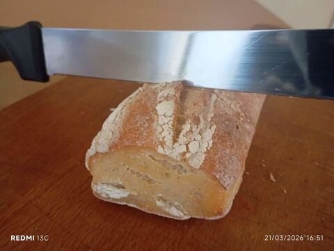 Couteau � pain de chef en inox 19 cm 9.9 Talence (33)