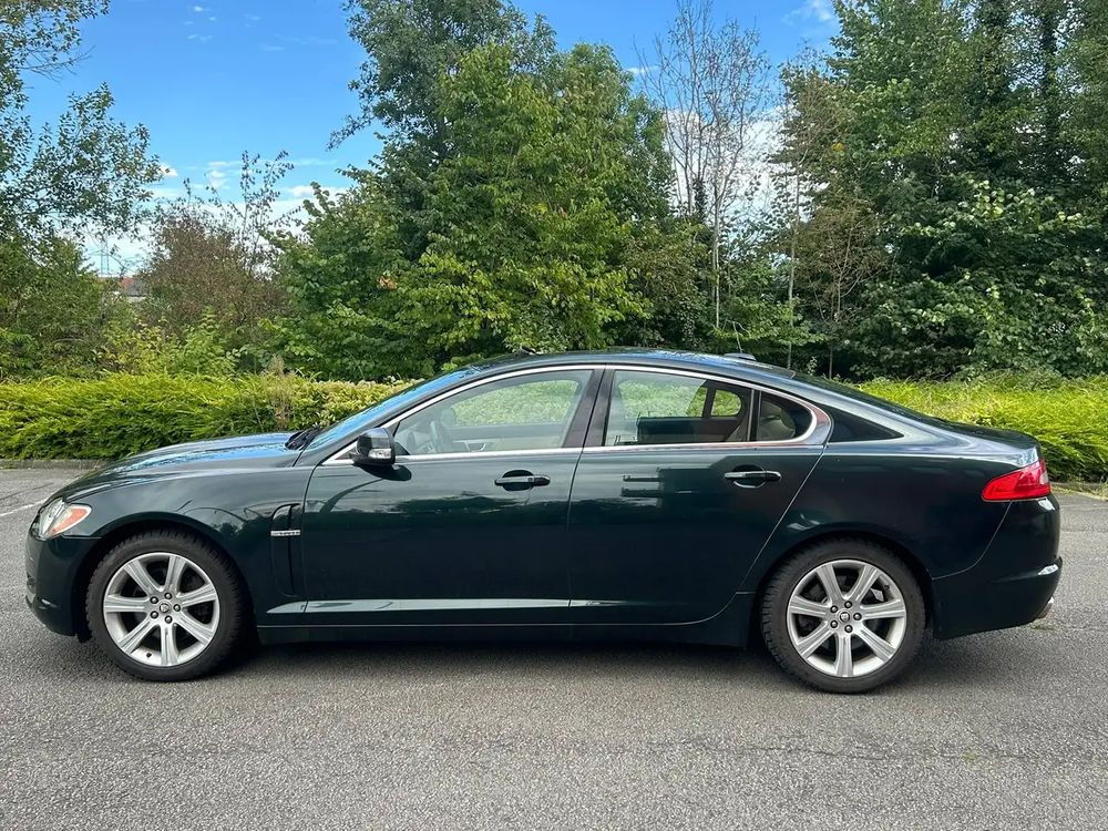 XF 4.2 V8 - 298 Luxe Premium A 2008 occasion Binche