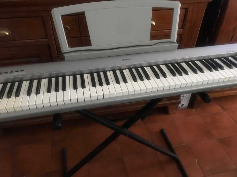 Piano Yamaha Instruments de musique