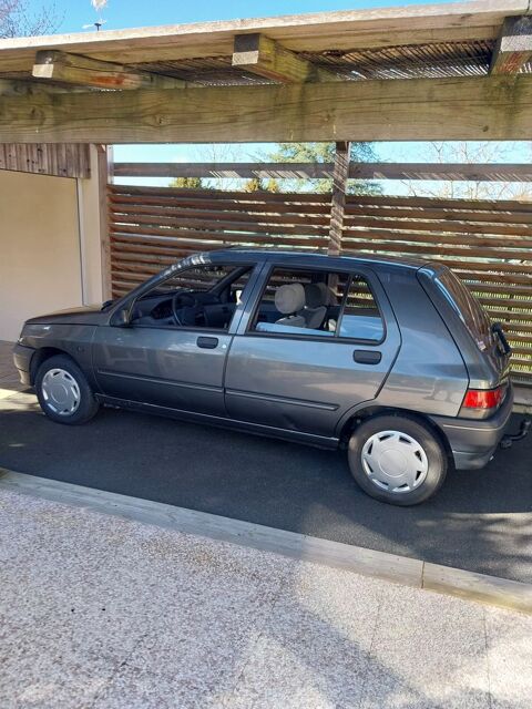 Renault Clio 1.2 RN 1992 occasion Mauz&eacute;-sur-le-Mignon 79210