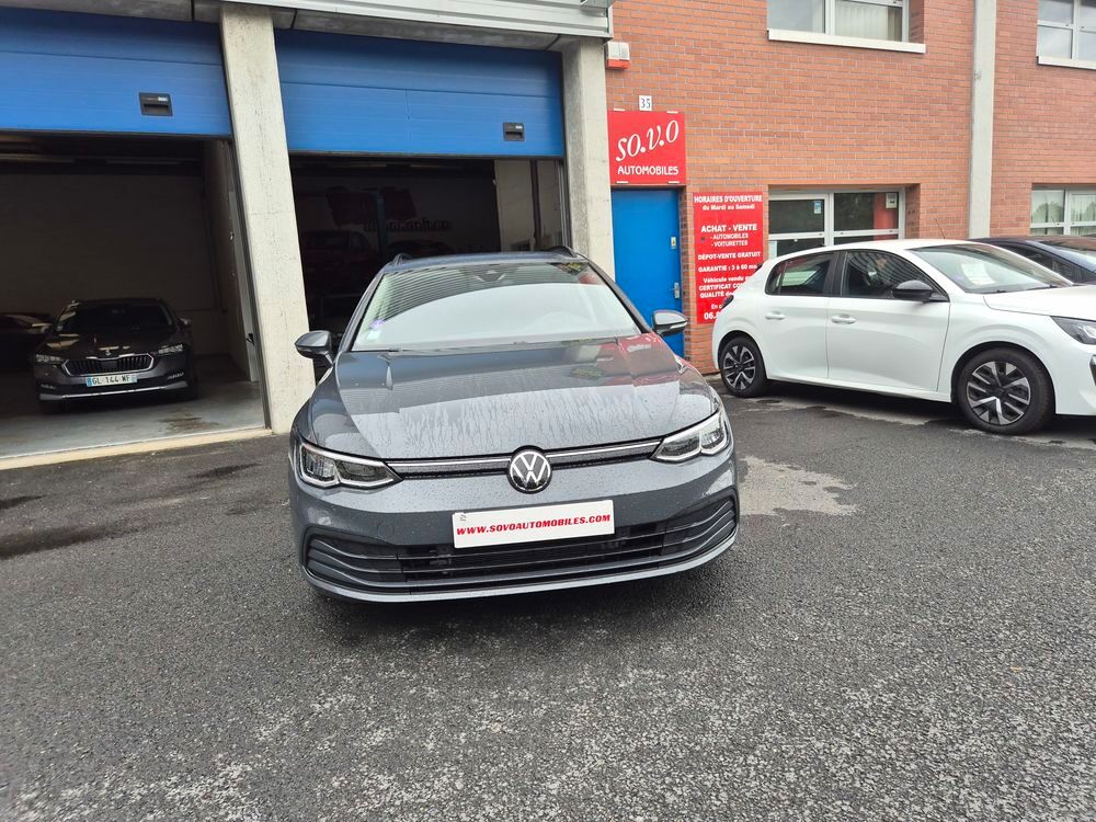 Golf VOLKSWAGEN GOLF VIII SW 1.0 ETSI OPF 110 LIFE BUSINESS DSG7 2023 occasion 60230 Chambly