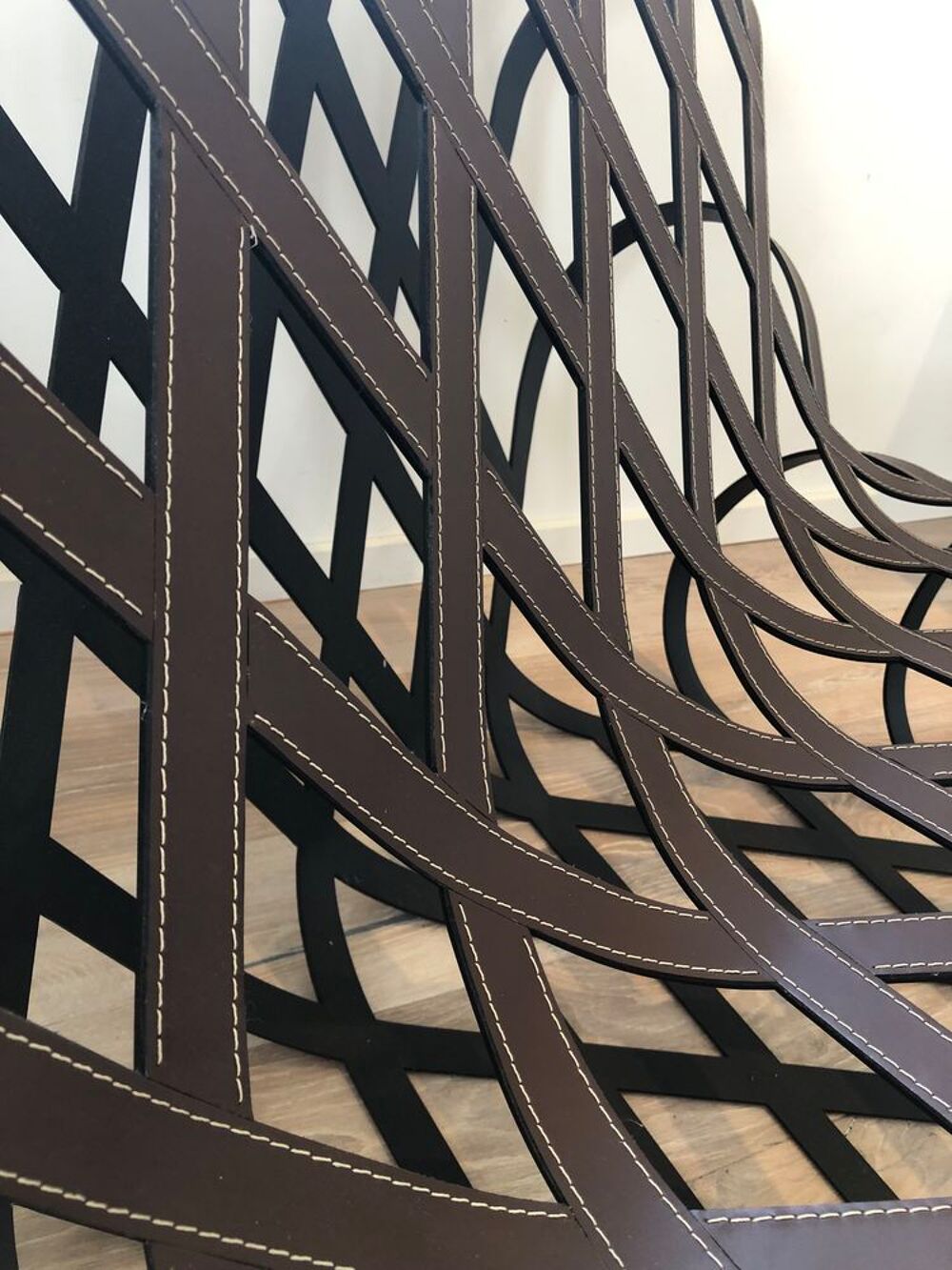fauteuils ultra haut de gamme, v&eacute;ritables pi&egrave;ces d'art sign&eacute; Meubles