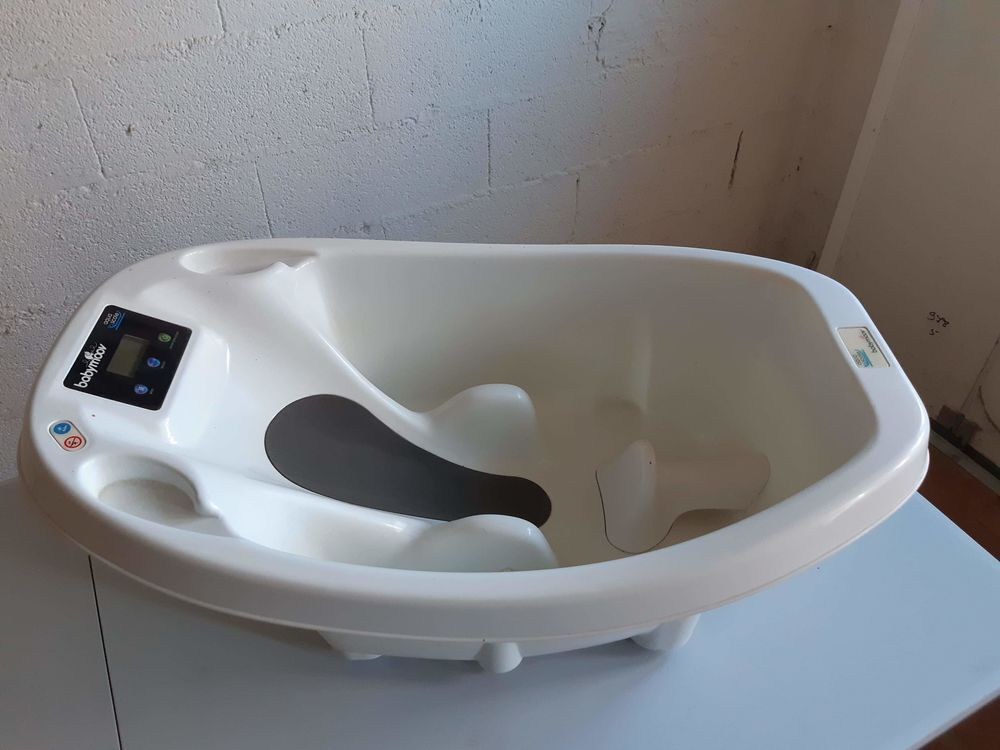 Baignoire b&eacute;b&eacute; Puériculture