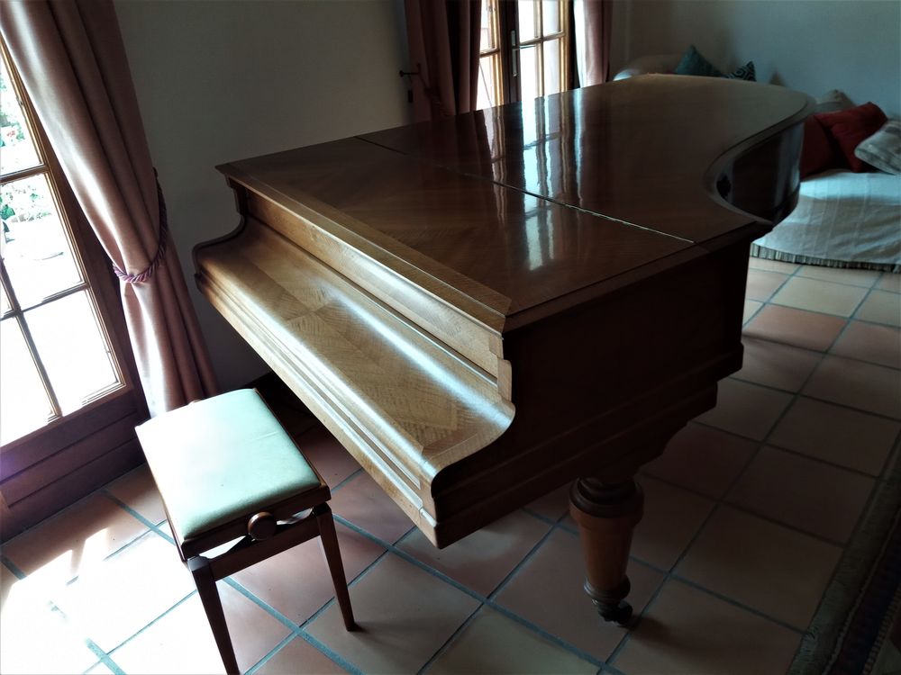Piano PLEYEL demi queue mod&egrave;le 3 Instruments de musique