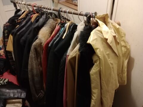 Lot v�tements femme 200 Saint-Christol-l�s-Al�s (30)