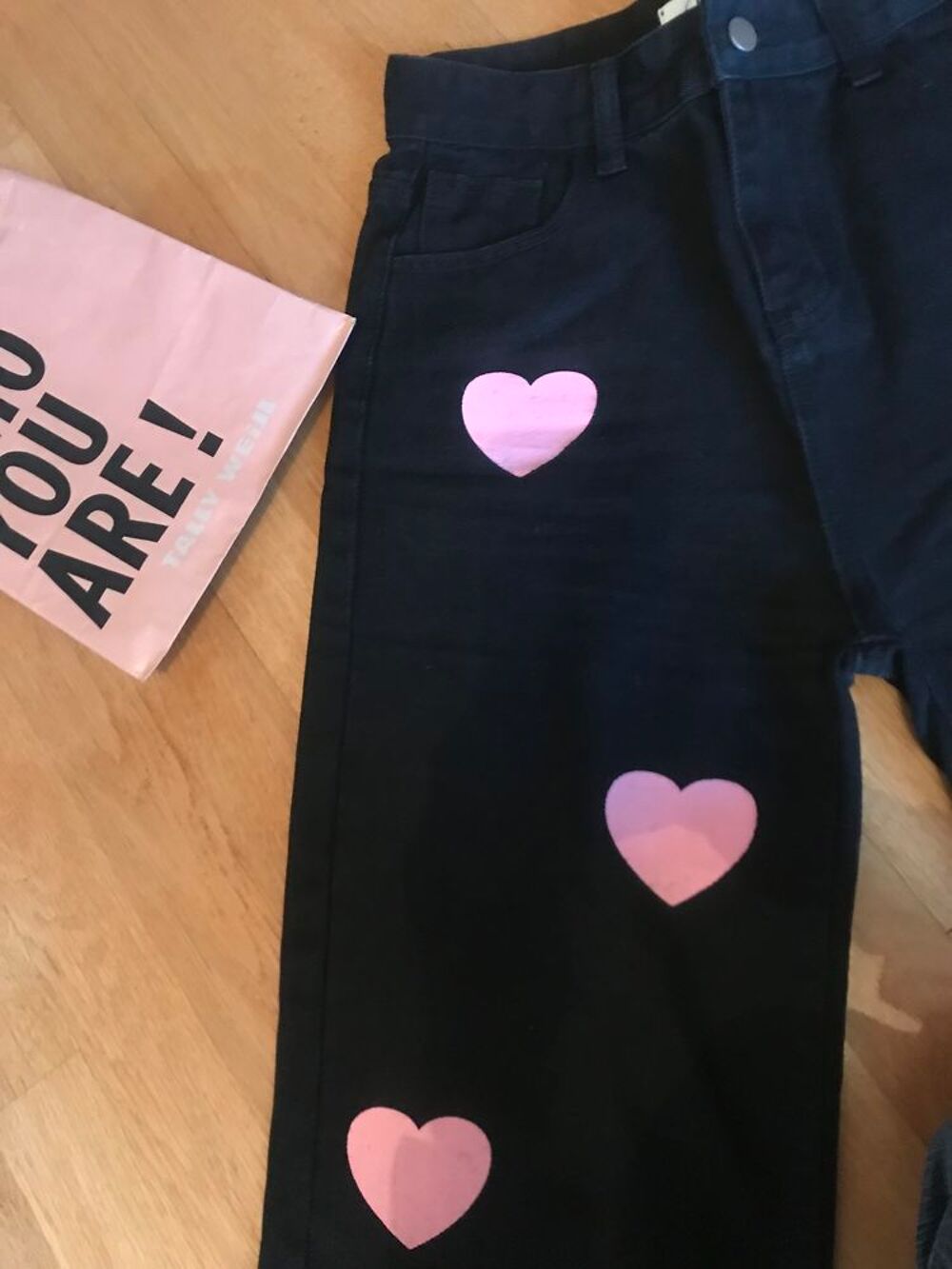 ?soyez originale avec ce pantalon coeurs Vêtements