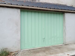  Parking / Garage à louer 15 m²