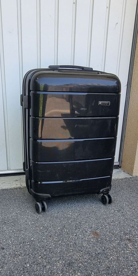 Valise taille M 50 Moissy-Cramayel (77)