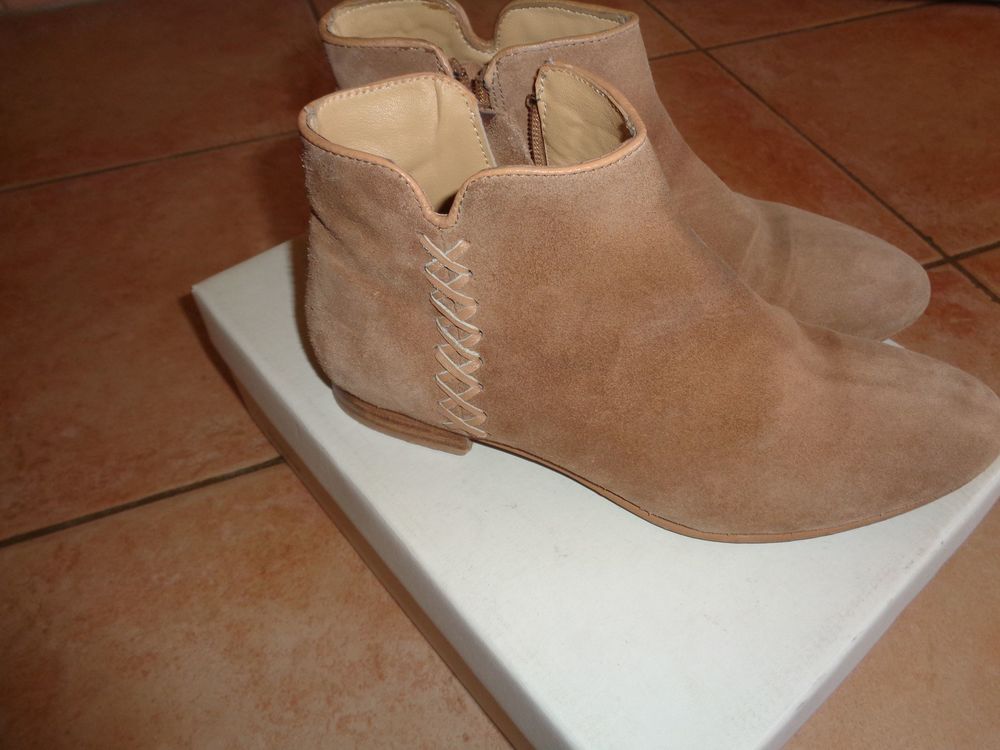 Boots cuir beige Kiomi P39 en TBE &agrave; 13 euros Chaussures