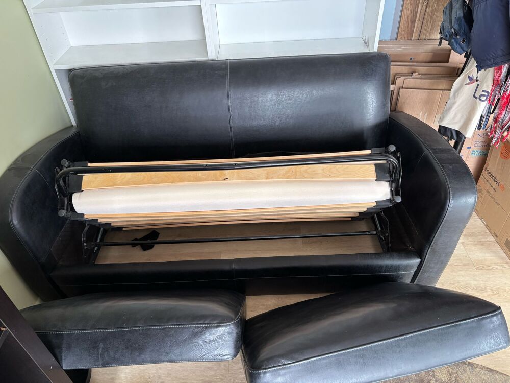 Canap&eacute; convertible en cuir marron Meubles