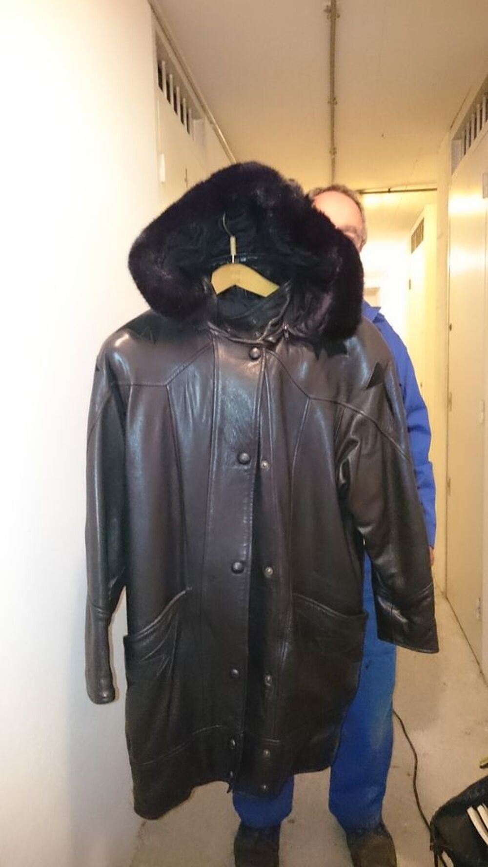Manteau en cuir noir Vtements
