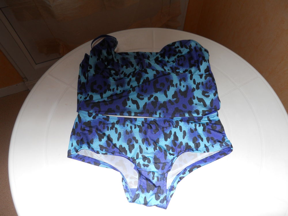 Caraco avec culotte neuf Vêtements