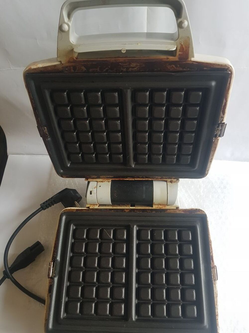 APPAREIL RACLETTE 8 PERSONNES avec 2 PLAQUES AMOVIBLES _ B E Electroménager