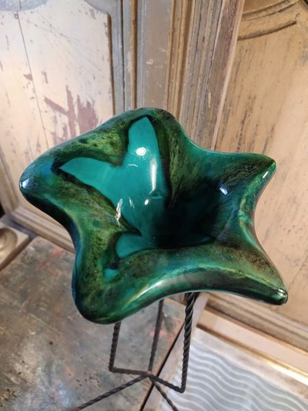 Cendrier Vide Poche &Eacute;toile sur Pied C&eacute;ramique Vallauris. Décoration