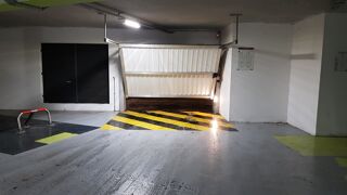  Parking / Garage à louer 12 m²