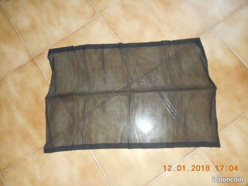 foulard noir vintage Vêtements