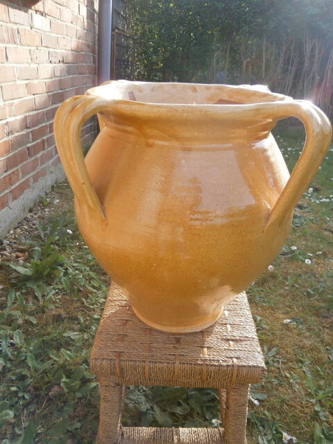 Poterie artisanale � 4 hanses neuve 80 Tourcoing (59)