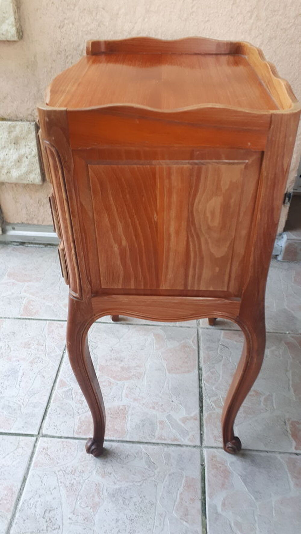 Table de chevet en merisier style Louis XV Meubles